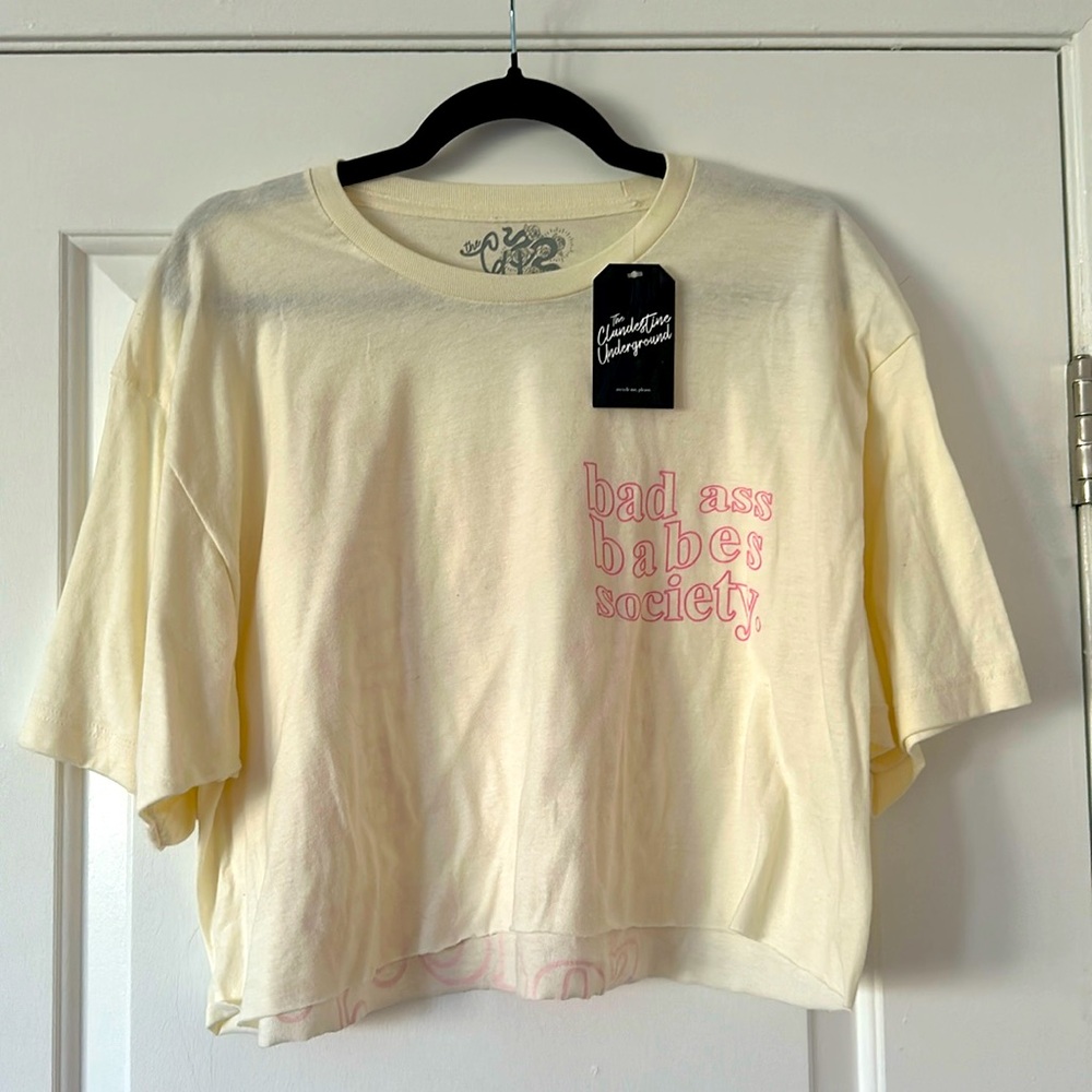 NWT Oversized Cropped T-Shirt